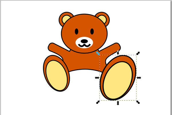 13. 左足のみが拡大される