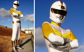 トモノイエックス