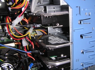 �����n�[�h�f�B�X�N(HP ProLiant ML115)