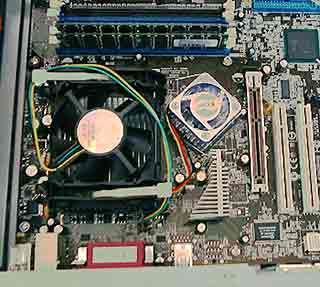 �}�U�[�{�[�h�ւ̎��t���̎ʐ^