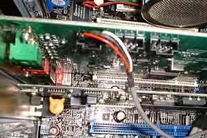 AGP�APCI�J�[�h�ɓd�������̔z��