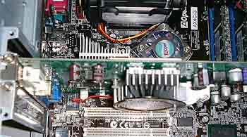 AGP�|�[�g�̑��������ʐ^