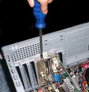 PCI�g���J�[�h�̃l�W�~��